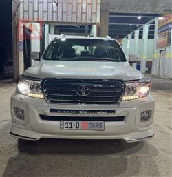 تۆیۆتا لاند کروزەر